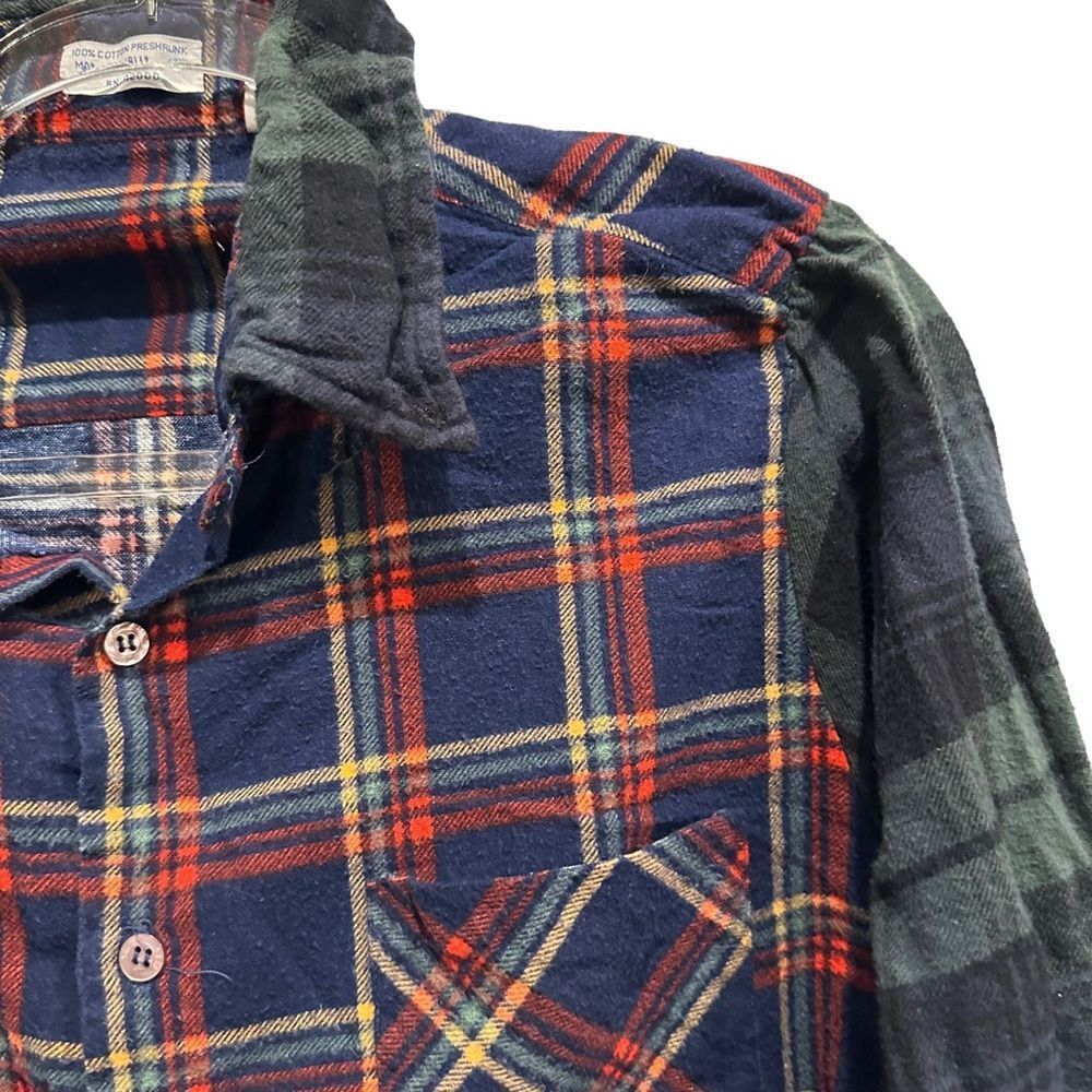 Vintage cropped (unbranded) flannel shirt w/mixed patterns - Picture 10 of 14